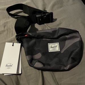 Hershel NWT Fanny Pack